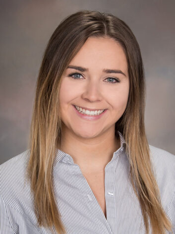 Photo of Shannon Champagne