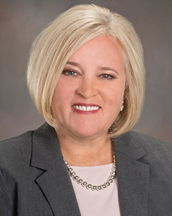 Photo of Suzanne Lozano